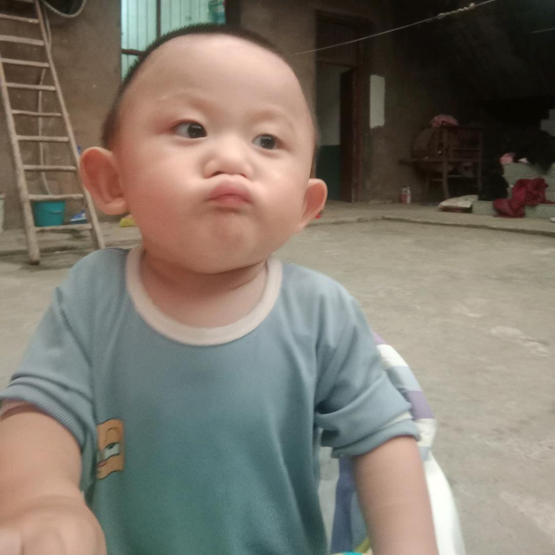 婷婷💋ƪ(˘⌣˘)ʃ