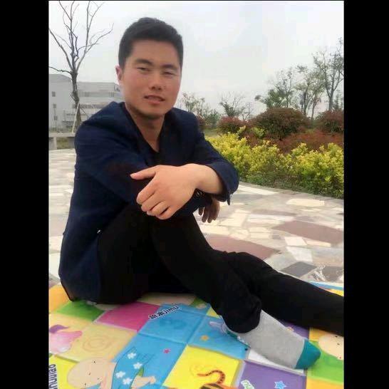 扬州陆小匠：美缝施工—美容胶收边