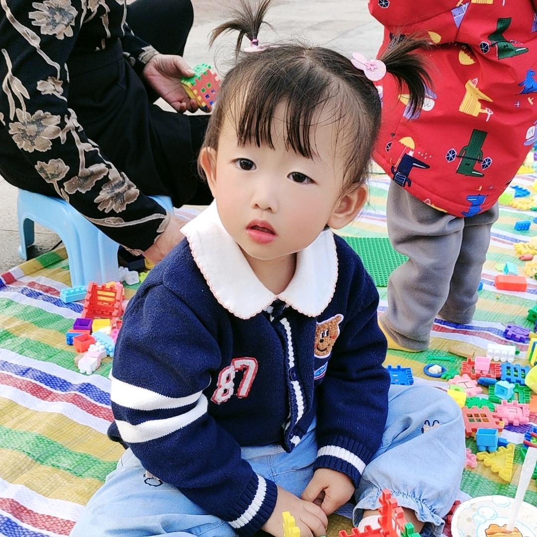 小呦呦