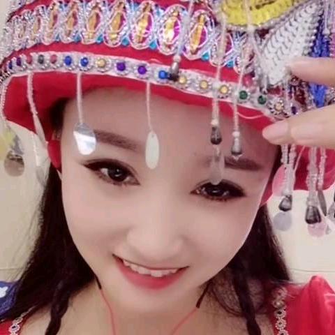 野三关小酒娘爱喝酒