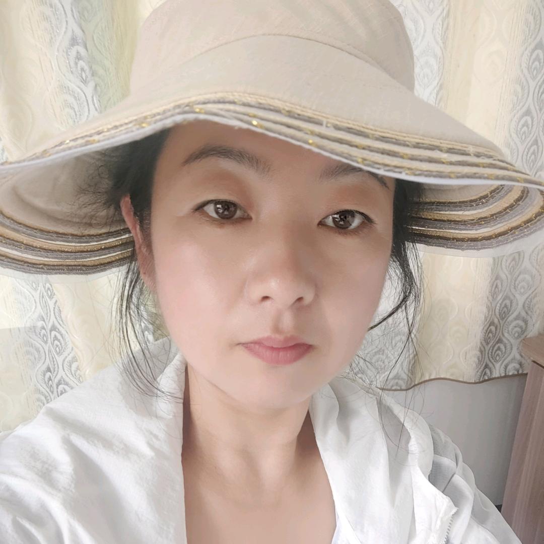 刘玲