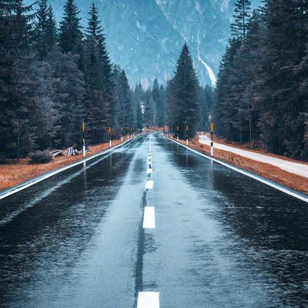 衣带渐宽终不悔，为伊消得人憔悴