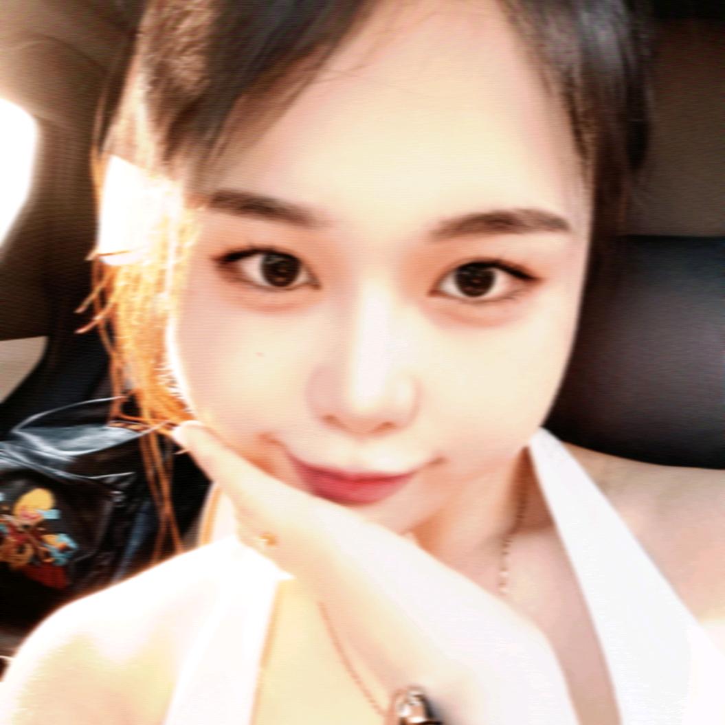 小猪Mia-