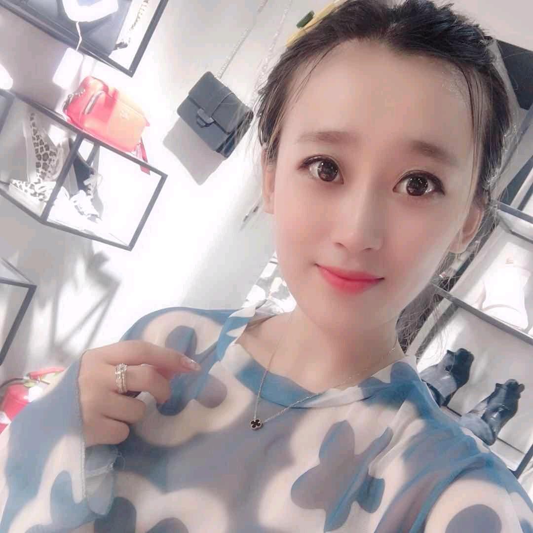 家有小太阳暖暖