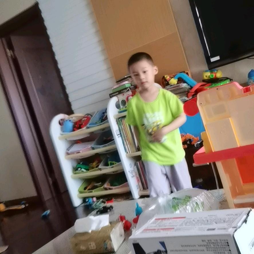 我比你们多一个世界