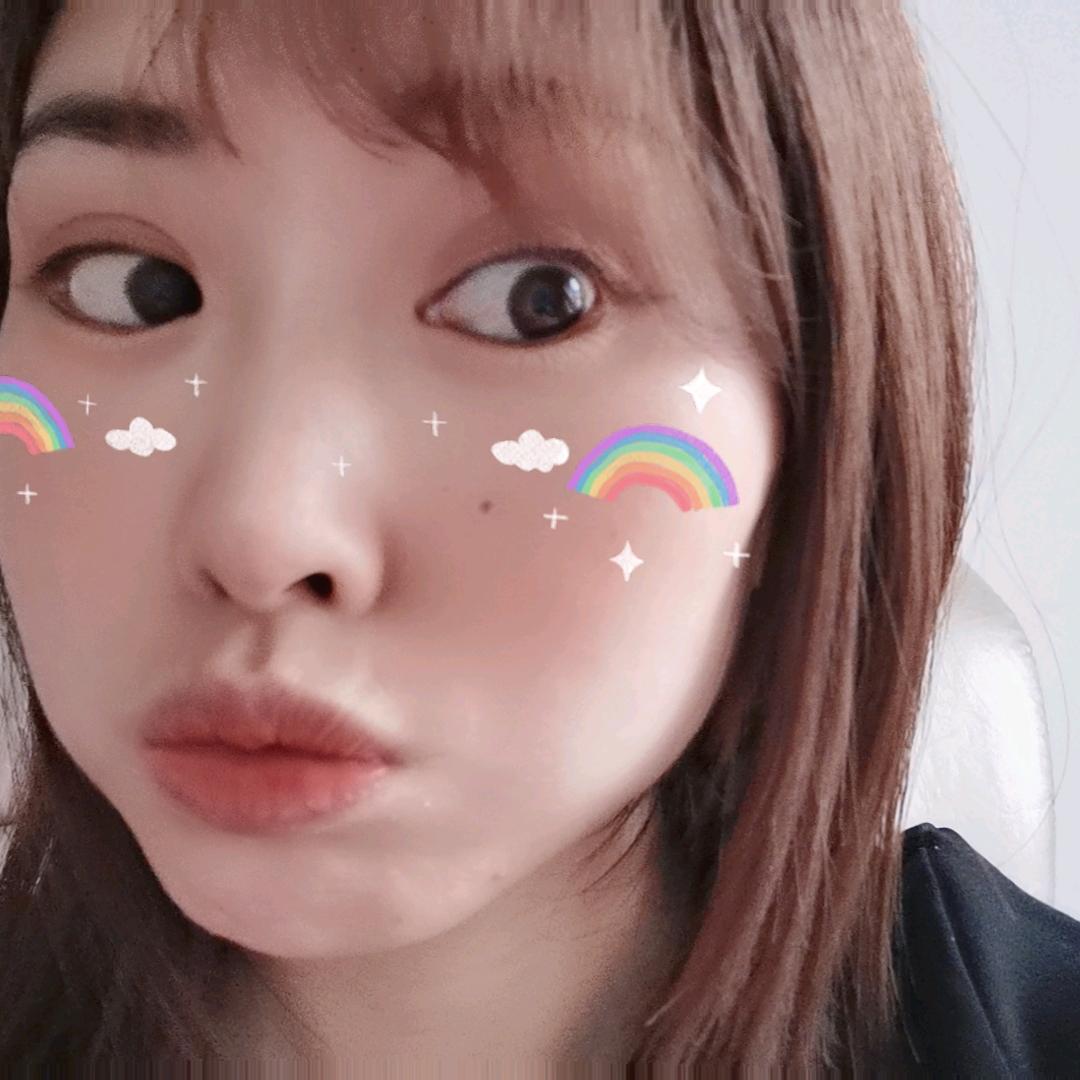 溪溪的小姑娘