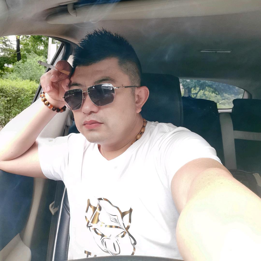 真人不露 向