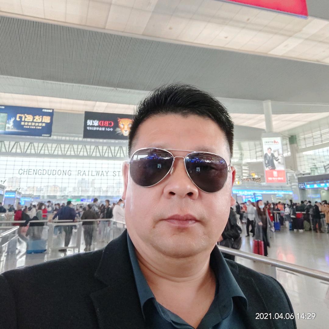 志当存高远，路从脚下行