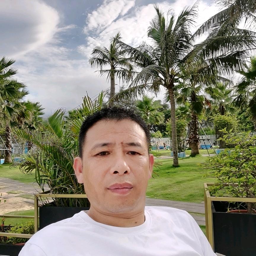 用户坚强的男人