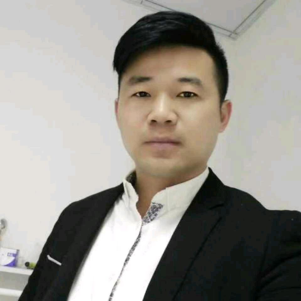 蔓羽服饰