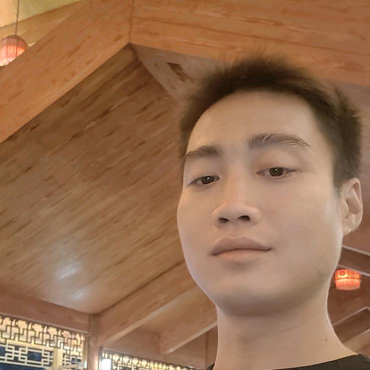小石头╰(*´︶`*)╯