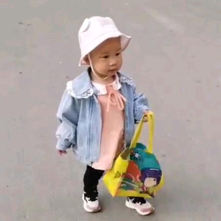 果果曦曦奶奶