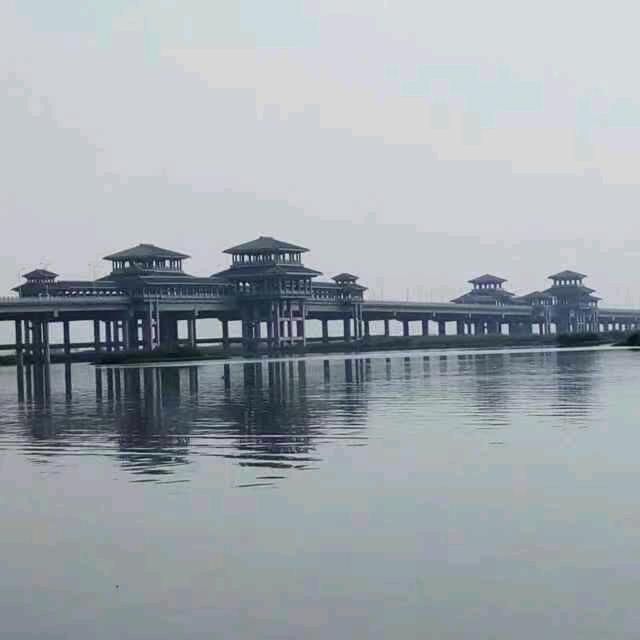 水边乐