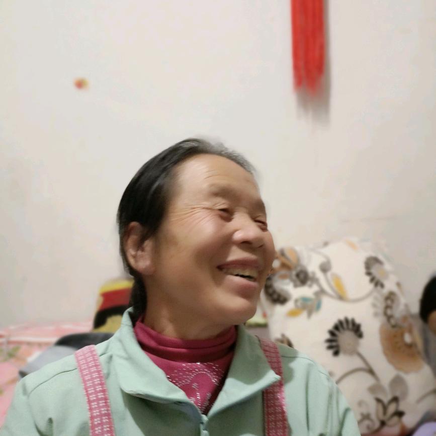 世芬