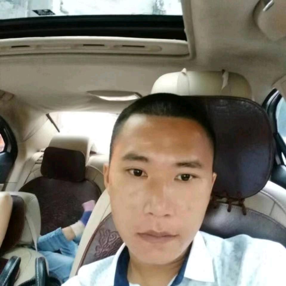 荣昌旭日二手车
