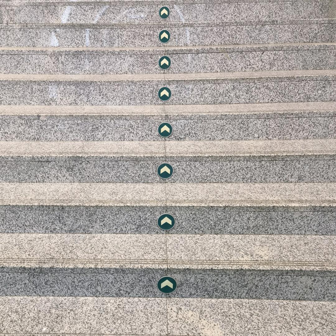 动车补胎王师傅