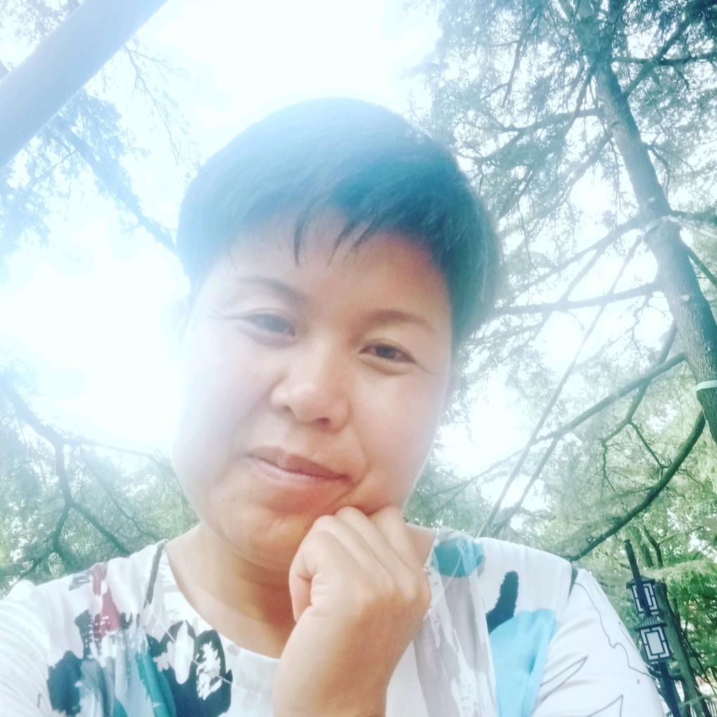 芳飞宇