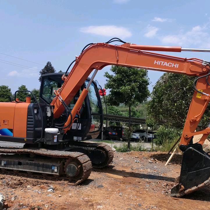 @A爱跑步挖机出租余哥