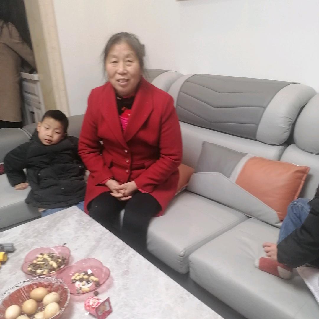 dymk4aexi6y3朱银仔