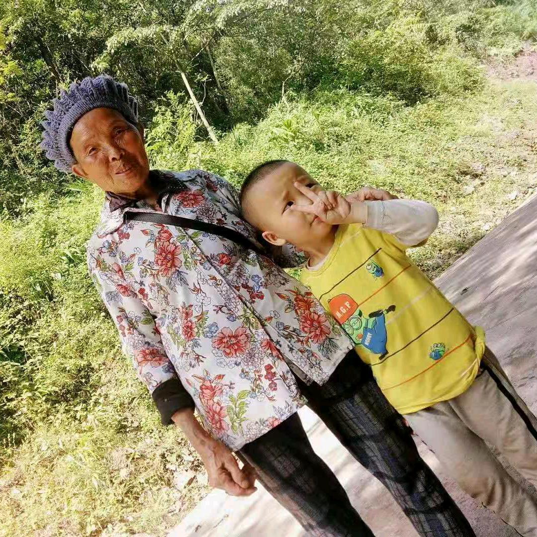 八十二岁也开心☺☺