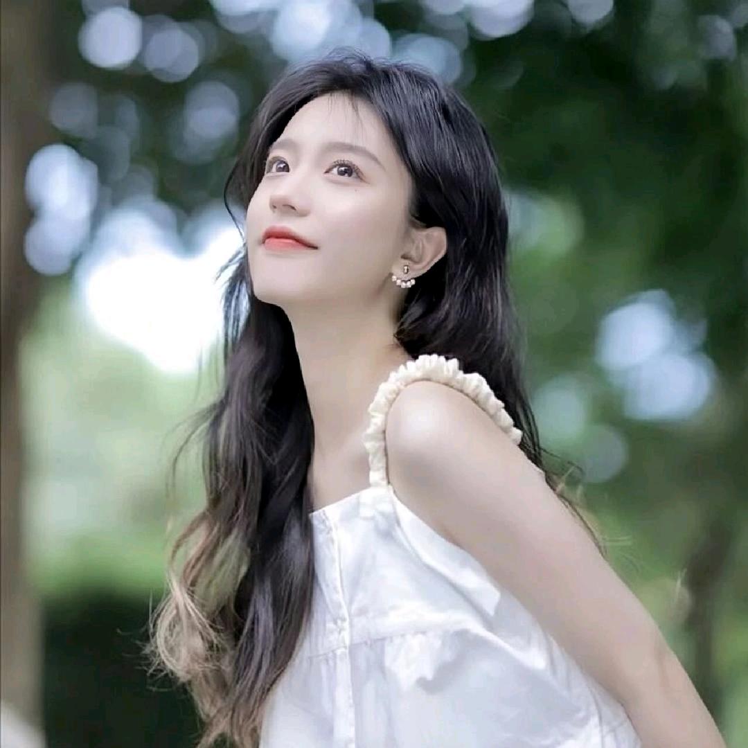 小茜吖