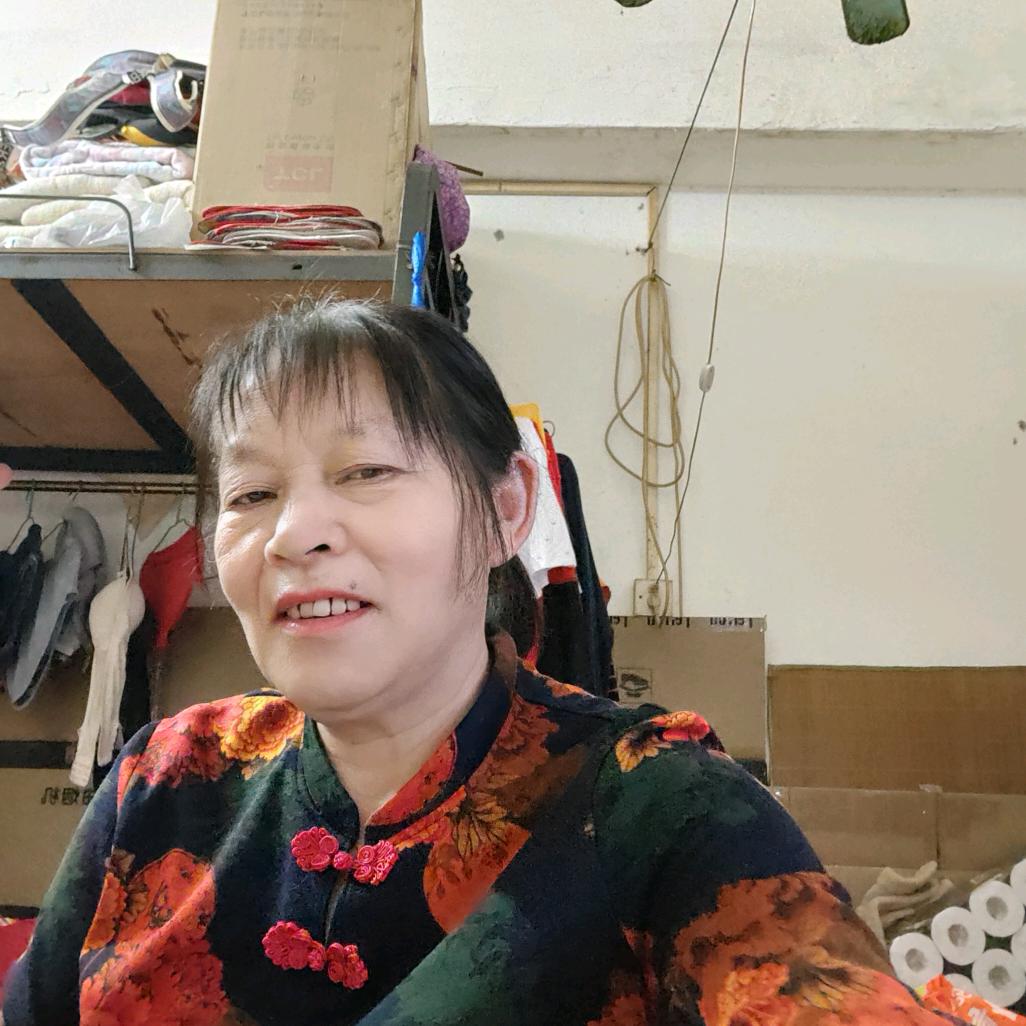 ；贺良珍