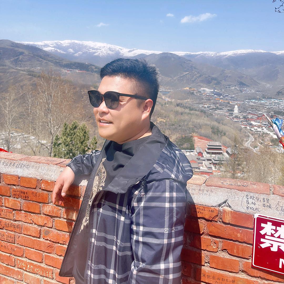 🌴叫我哈哈哥🌴