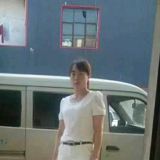 黑玫瑰。
