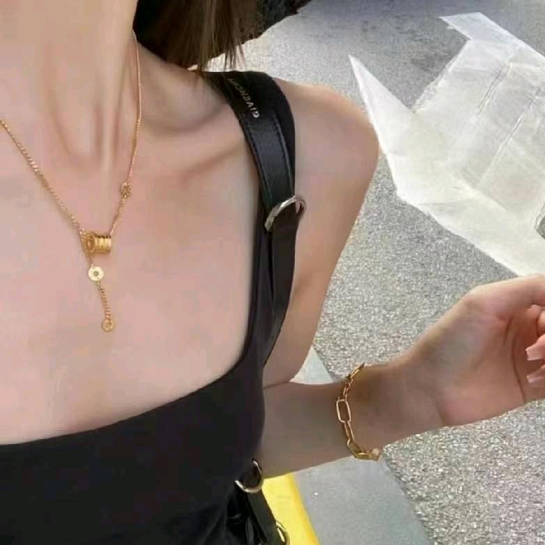 金义宝龙店-丹丹