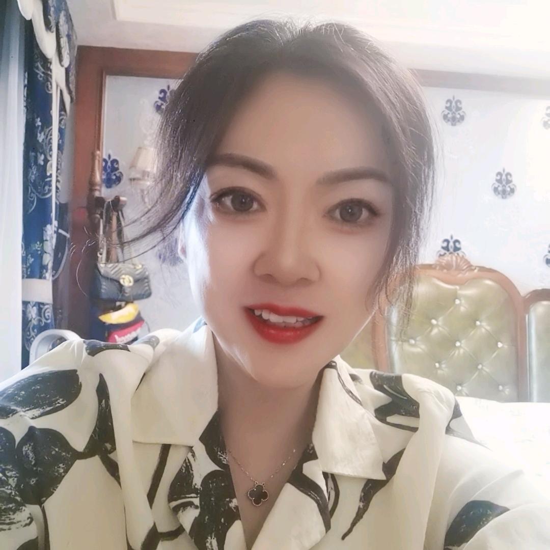 曹琼