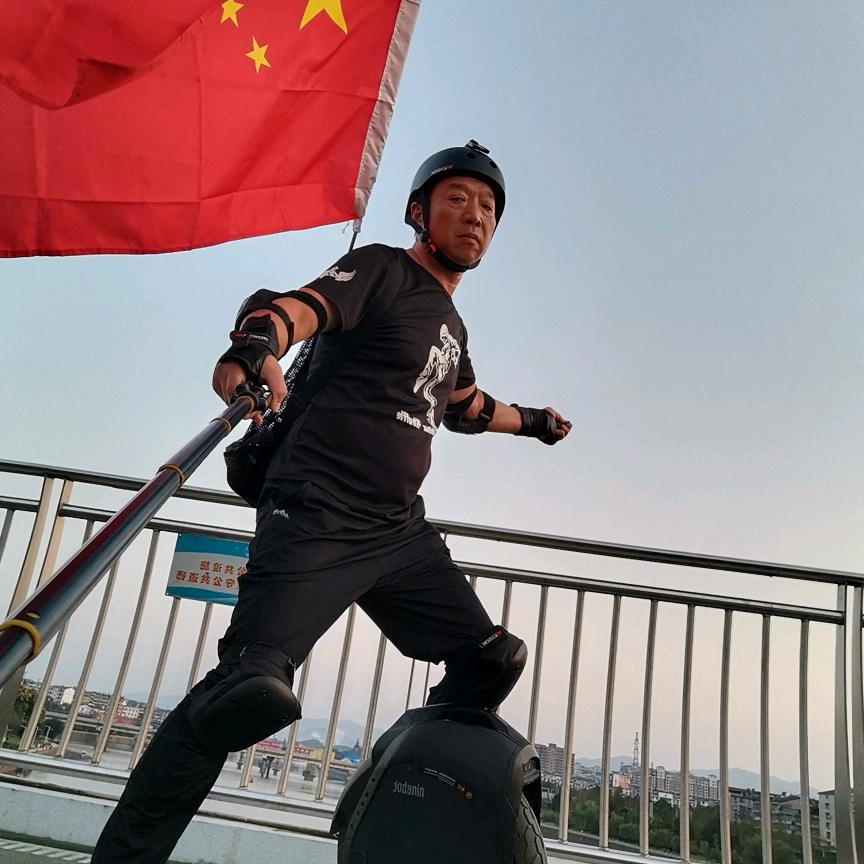 王涛，铁三运动