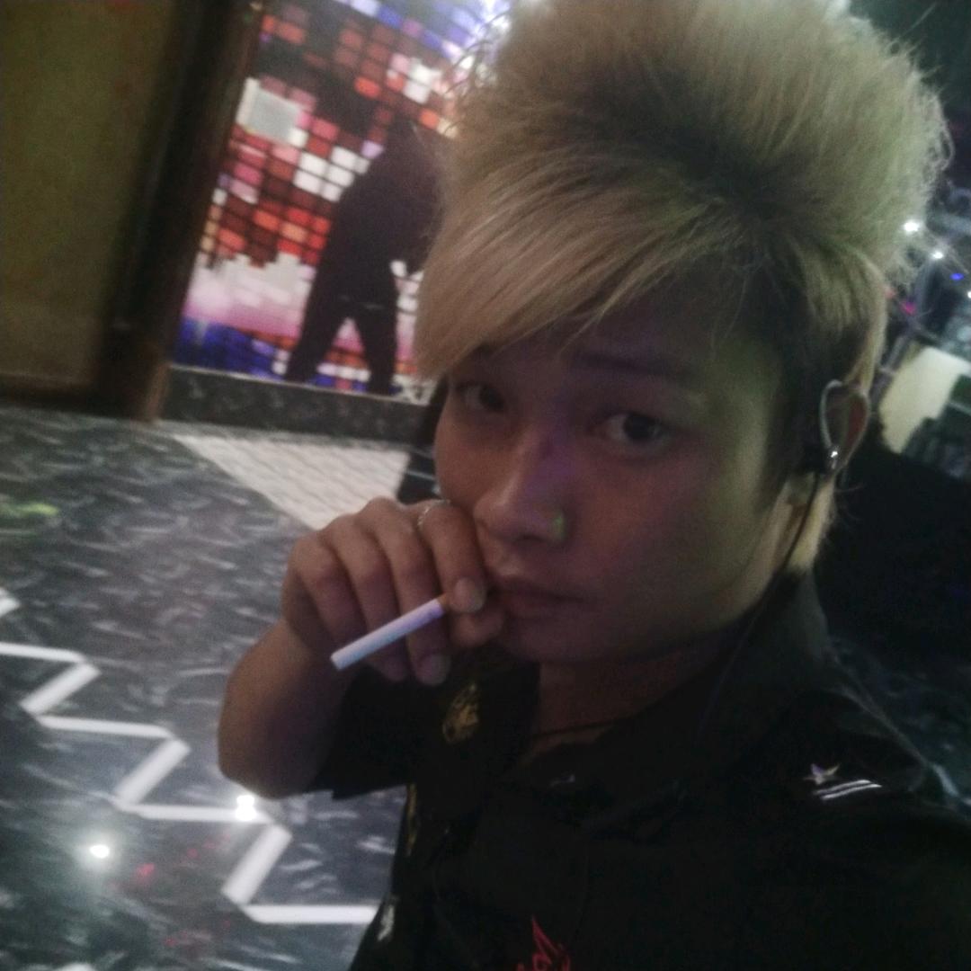 黎族阿哥什寒小弄