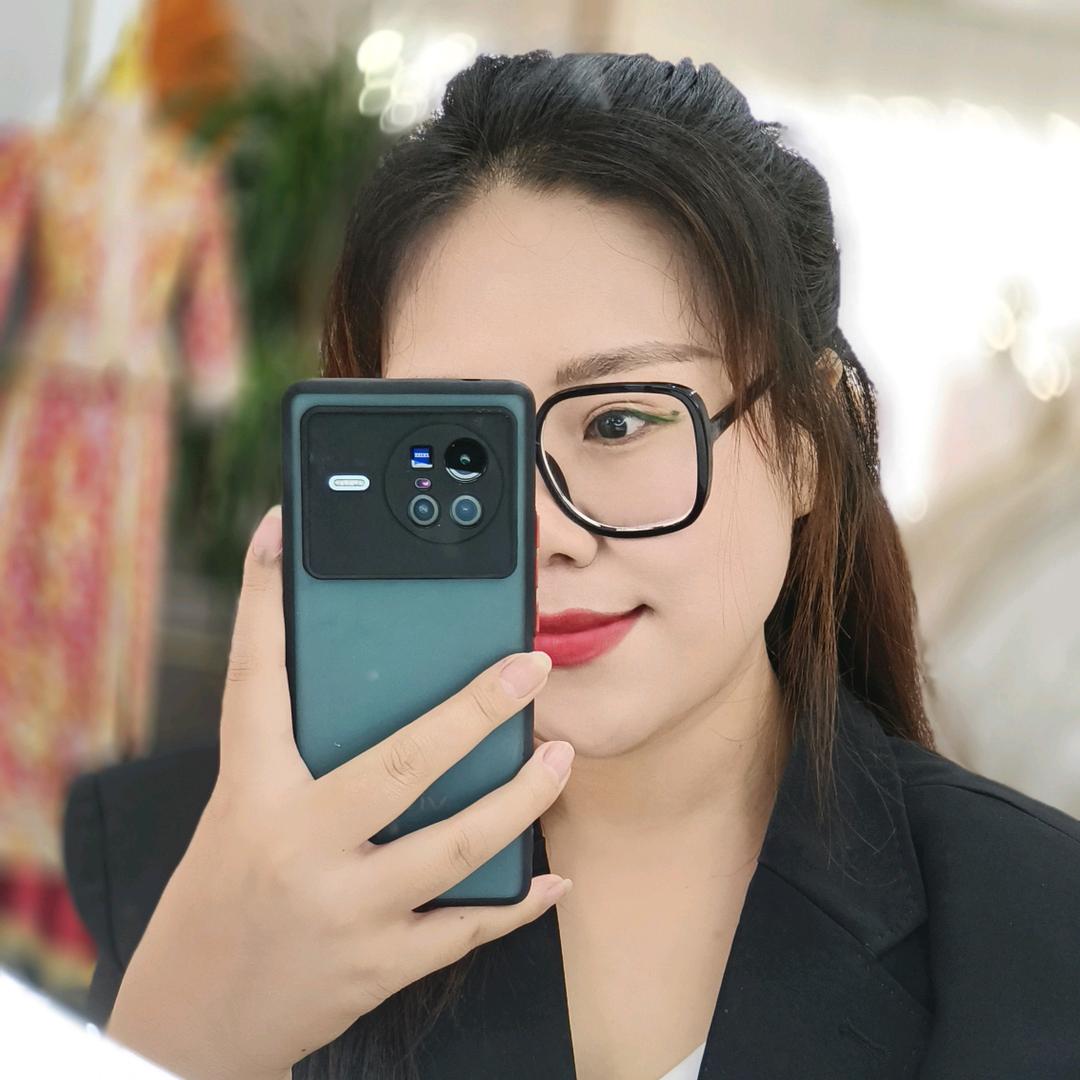 @转转-珑玥婚纱