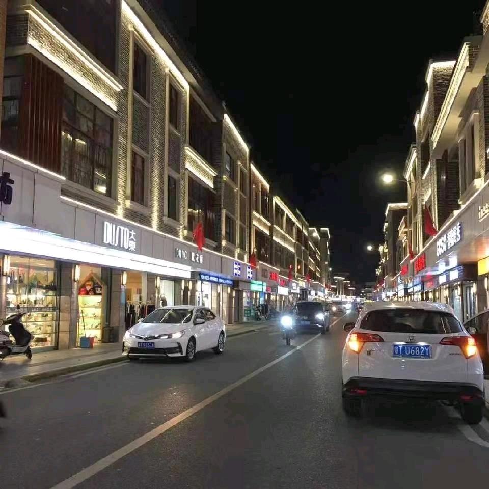 ~柠檬茶~爱兜兜