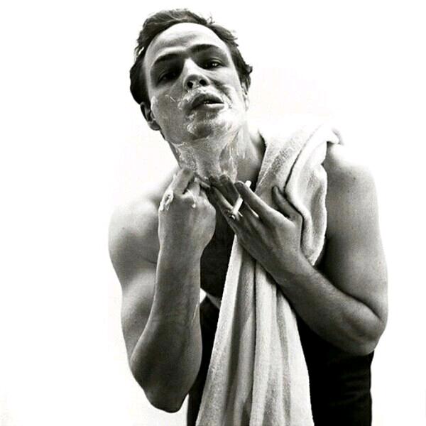 写一部低俗小说