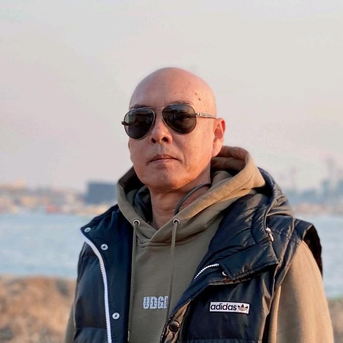 英俊大哥