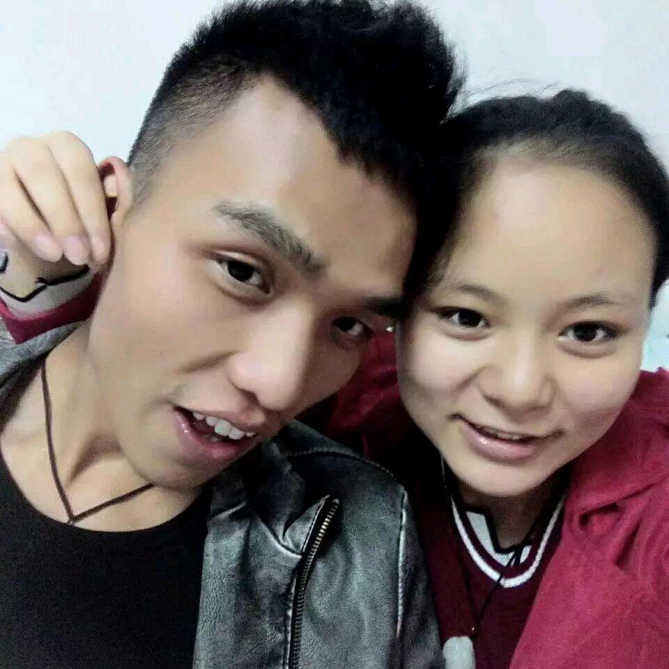 炒菜很忙夜宵烧烤大排档