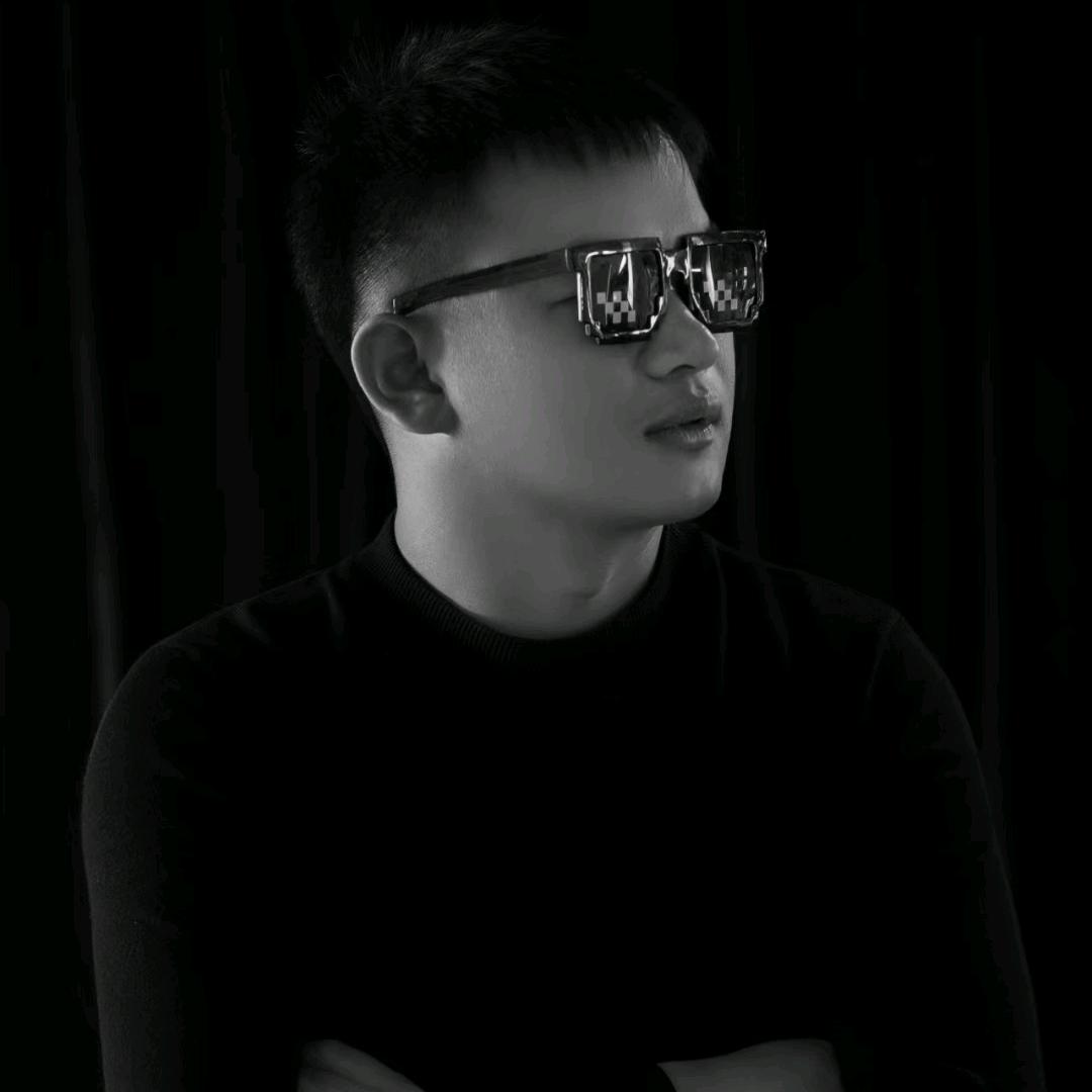 杨旭