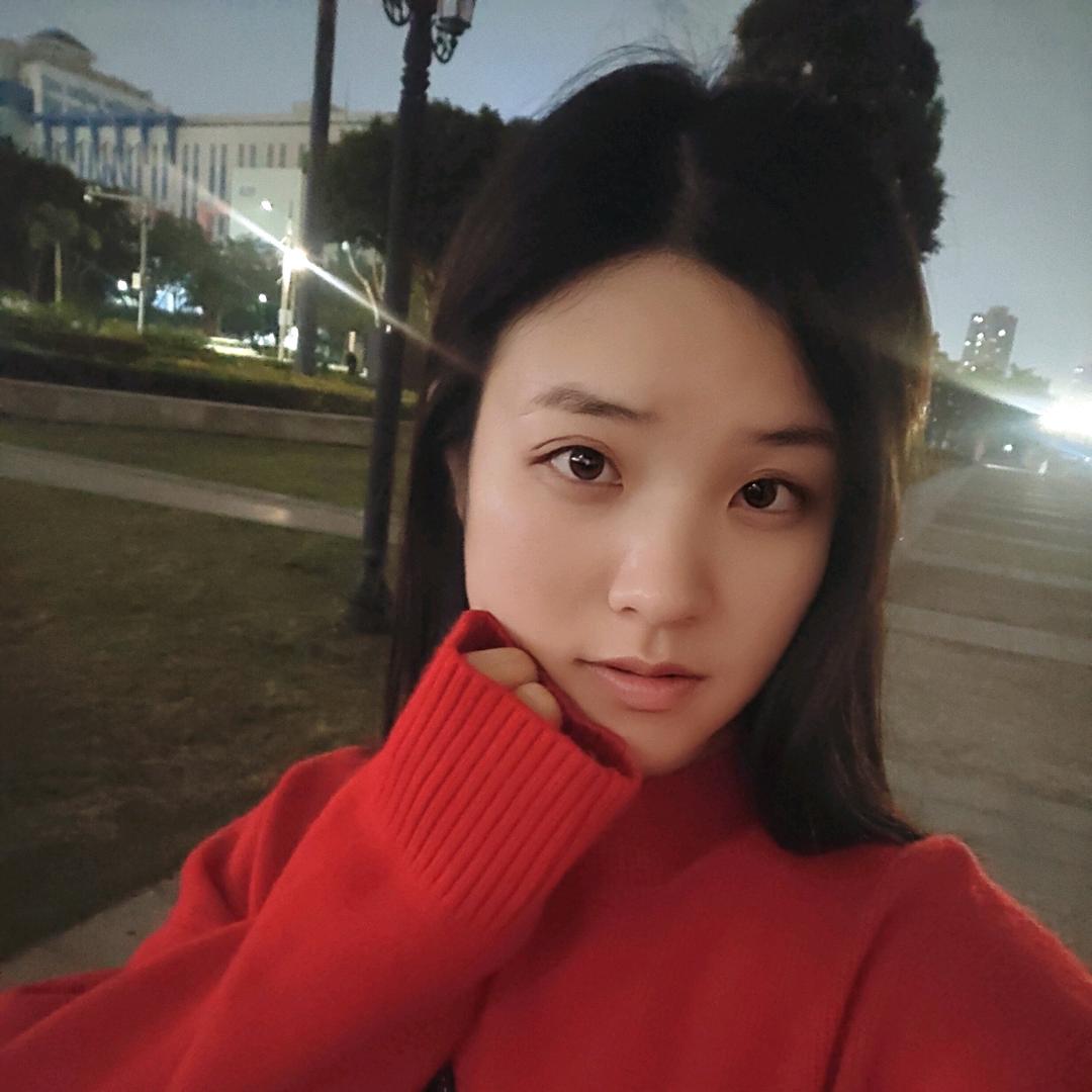 红   红