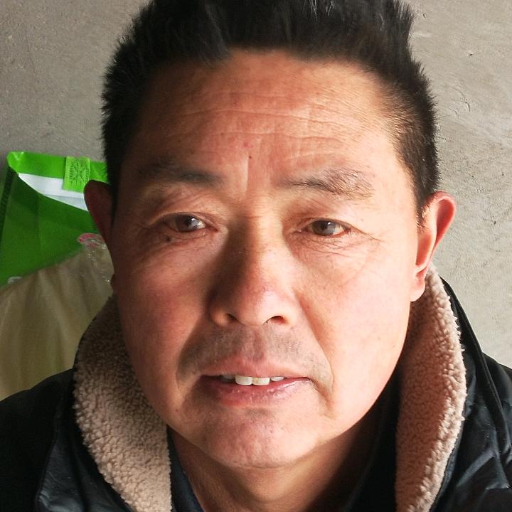 李士龙