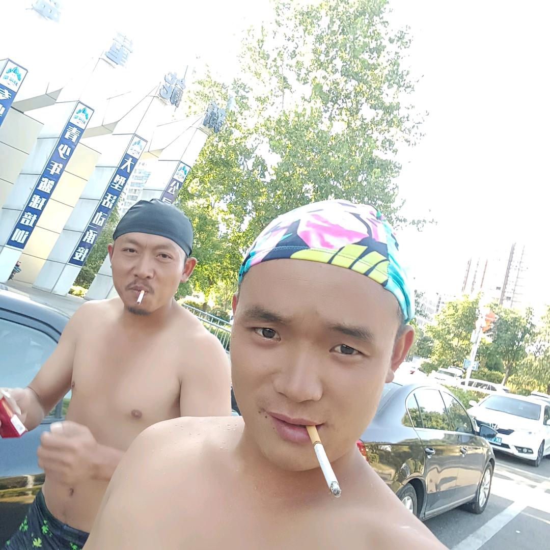 L    格     W     且