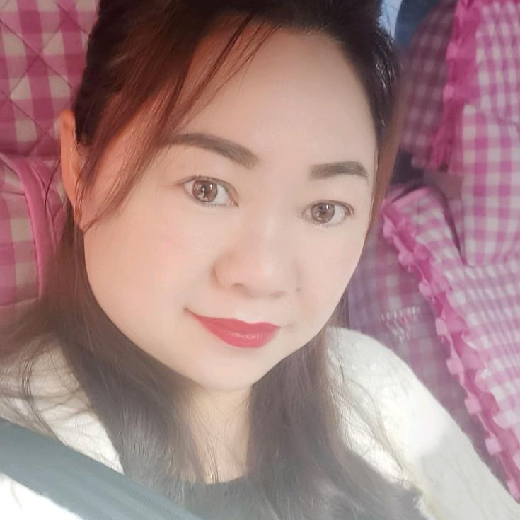 飘落 的枫叶 