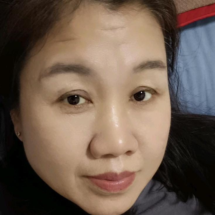 外贸服饰薛女士