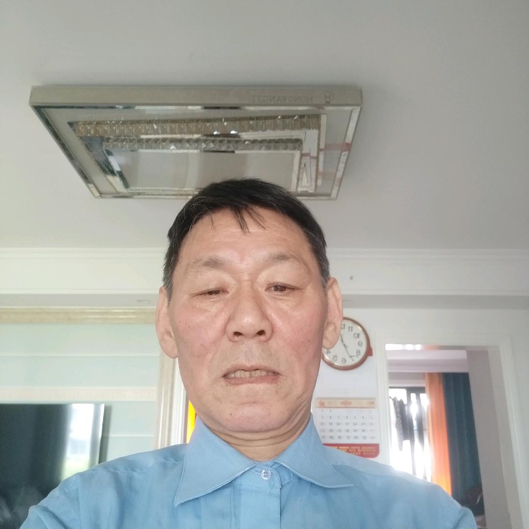 姓陈，请叫我老陈