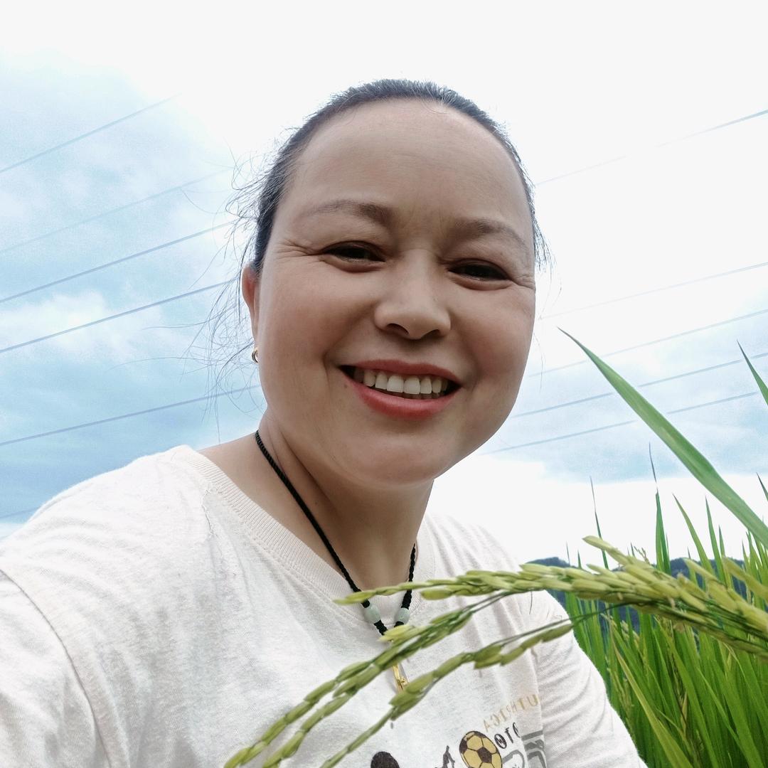 刘师傅专业定做老年寿衣