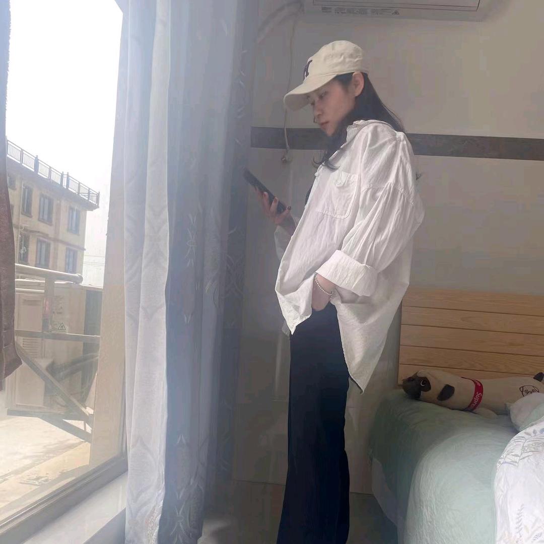 ξ( ✿＞◡❛)燕