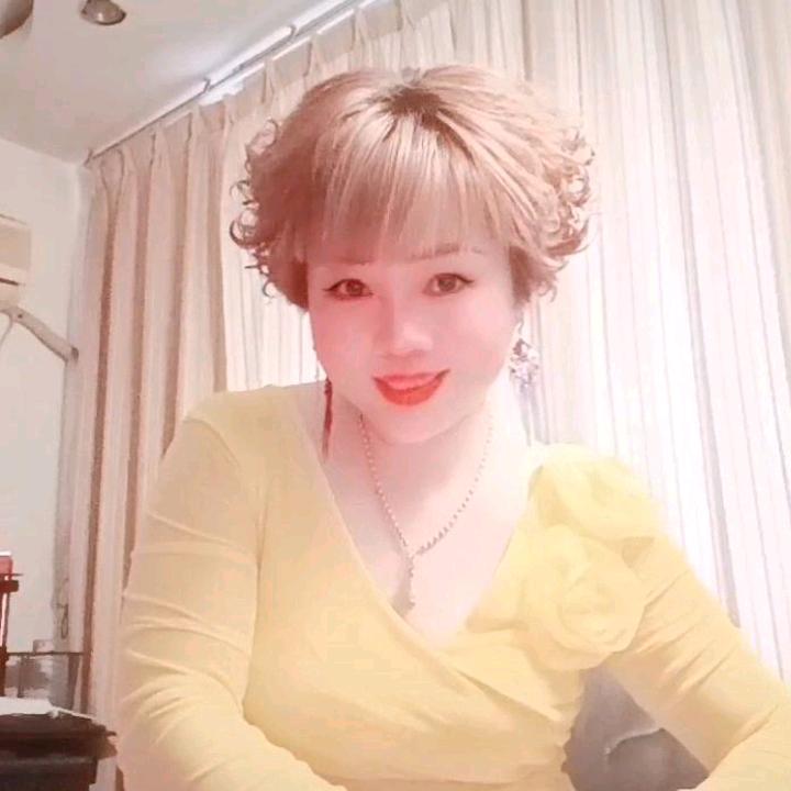 花香自有蝶飞来