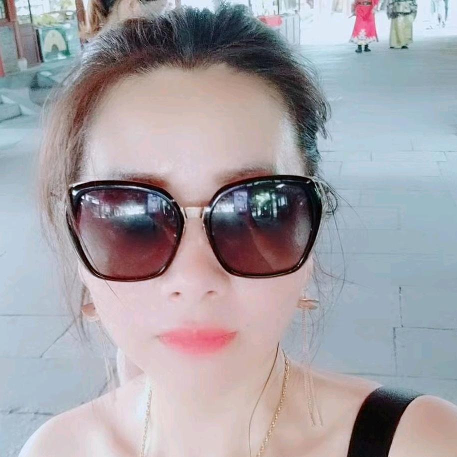 铿锵玫瑰