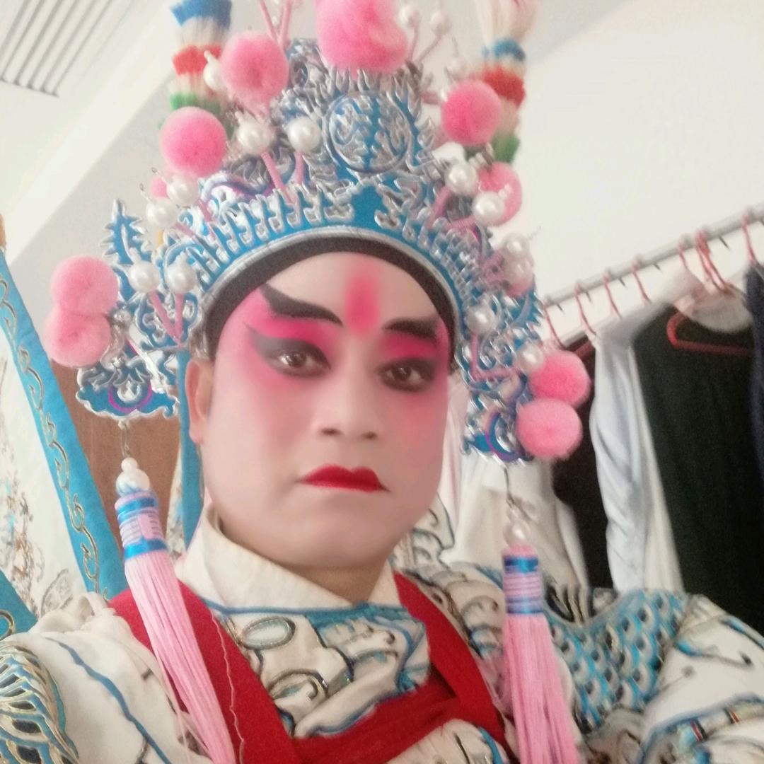 邓建华