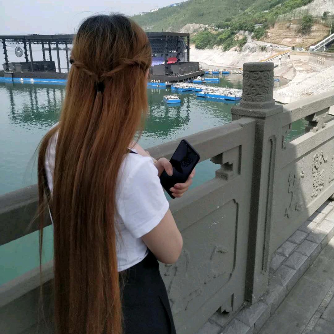 长发蓉儿